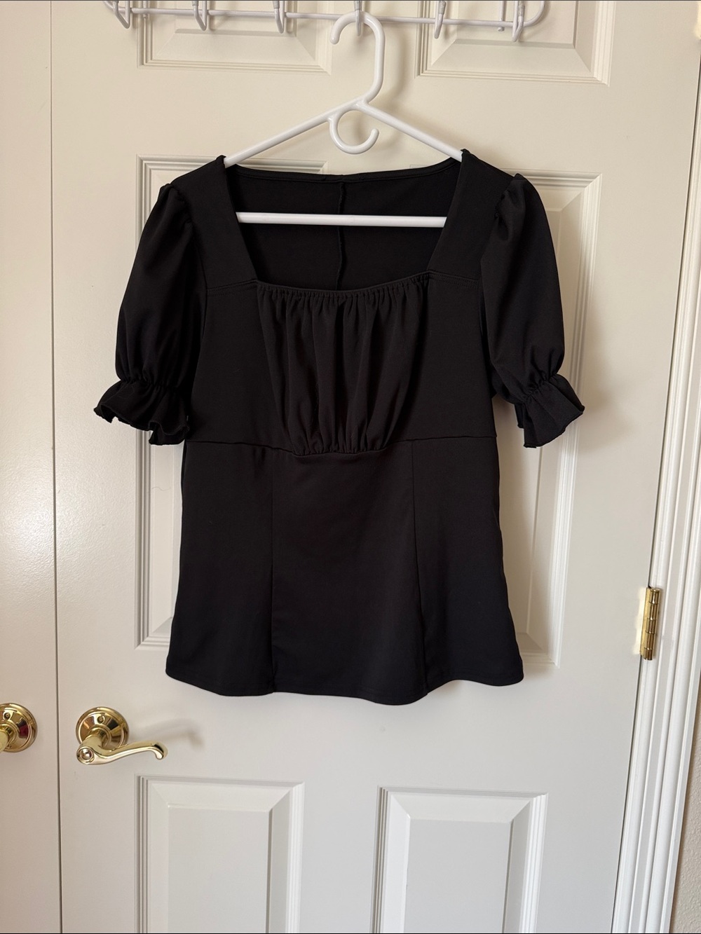 L Square Neck Puff Sleeve Black Women's Blouse